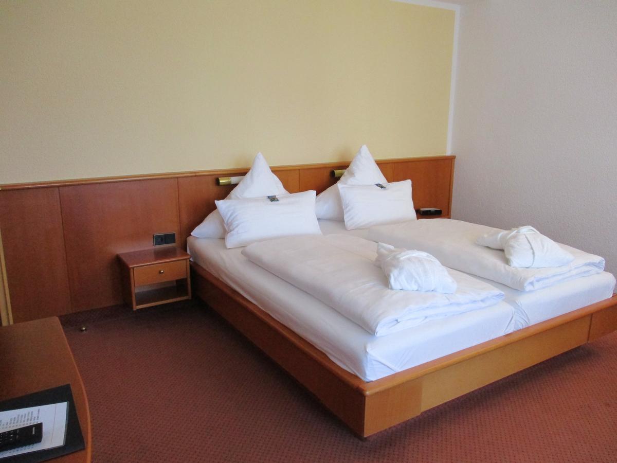 Vitalhotel Weisse Elster Bad Elster Bagian luar foto